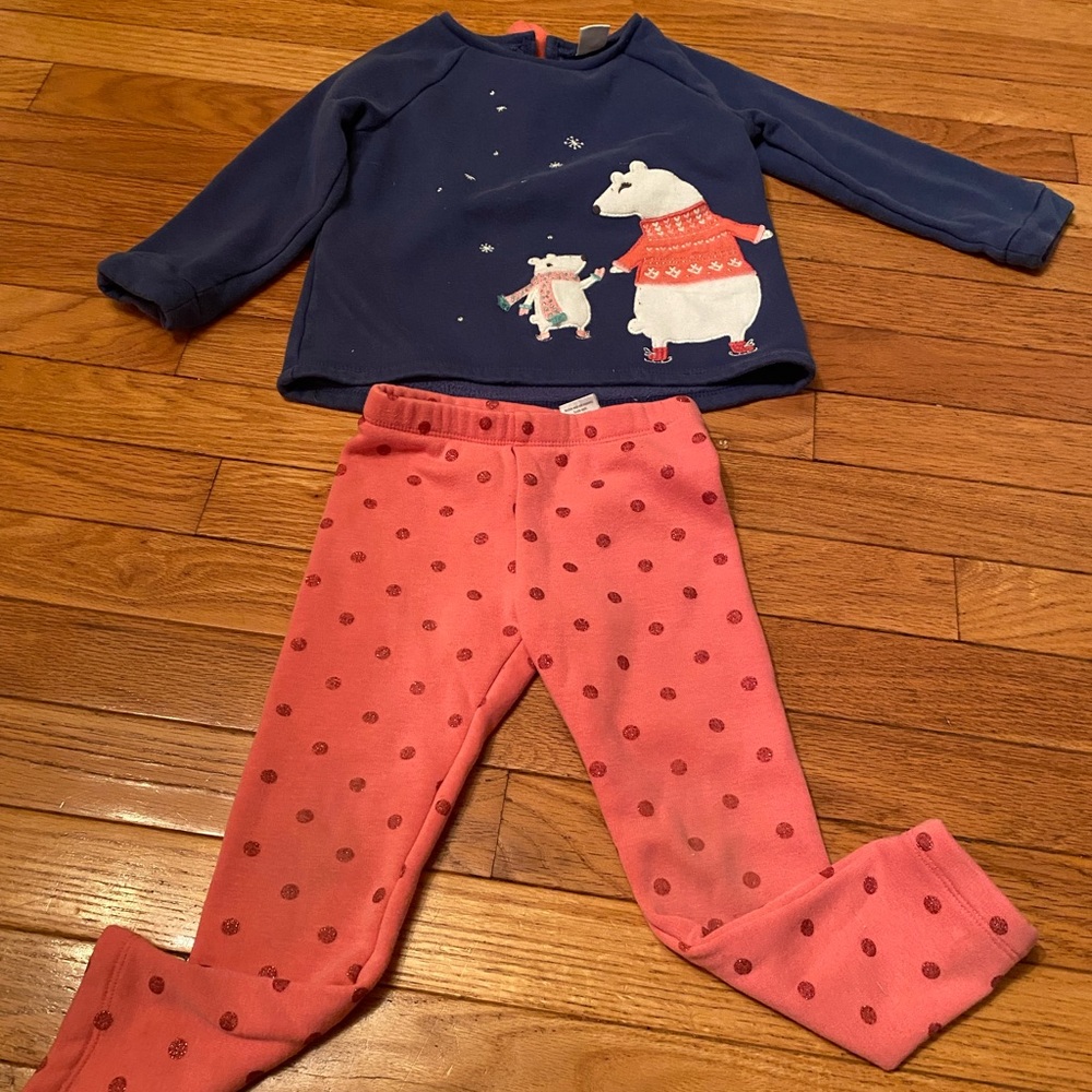 2 Piece Gymboree outfit size XS 4T. Top and bottom fleece inside. Polar bear ice